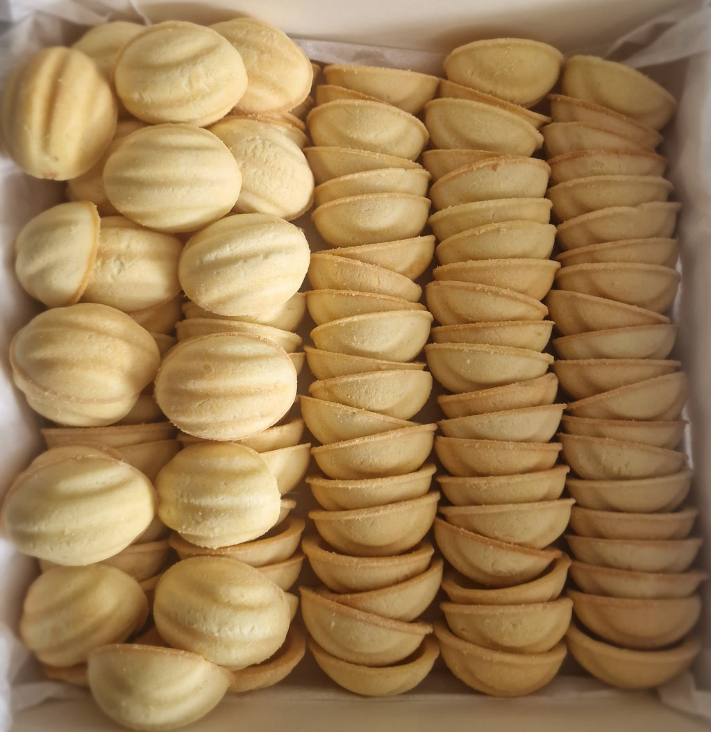 600 gram ( ongeveer 58-60 setjes) ongevulde Nut Shells XL BOX