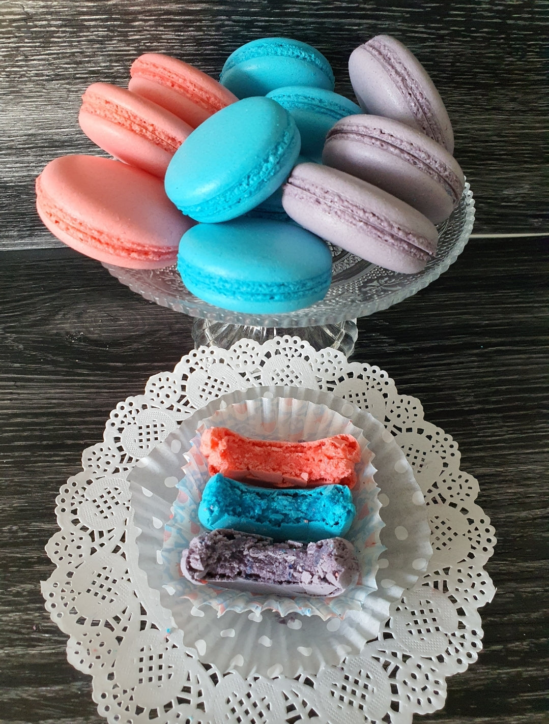 15 Macarons ongevuld (30 schelpen).