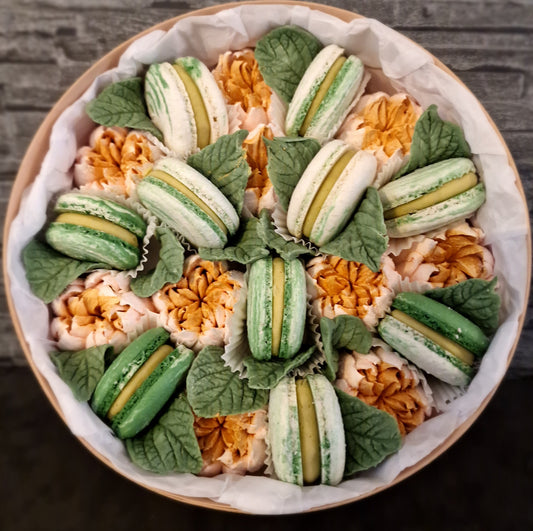 Karina - Luxe macaron, marshmallow geschenkbox -