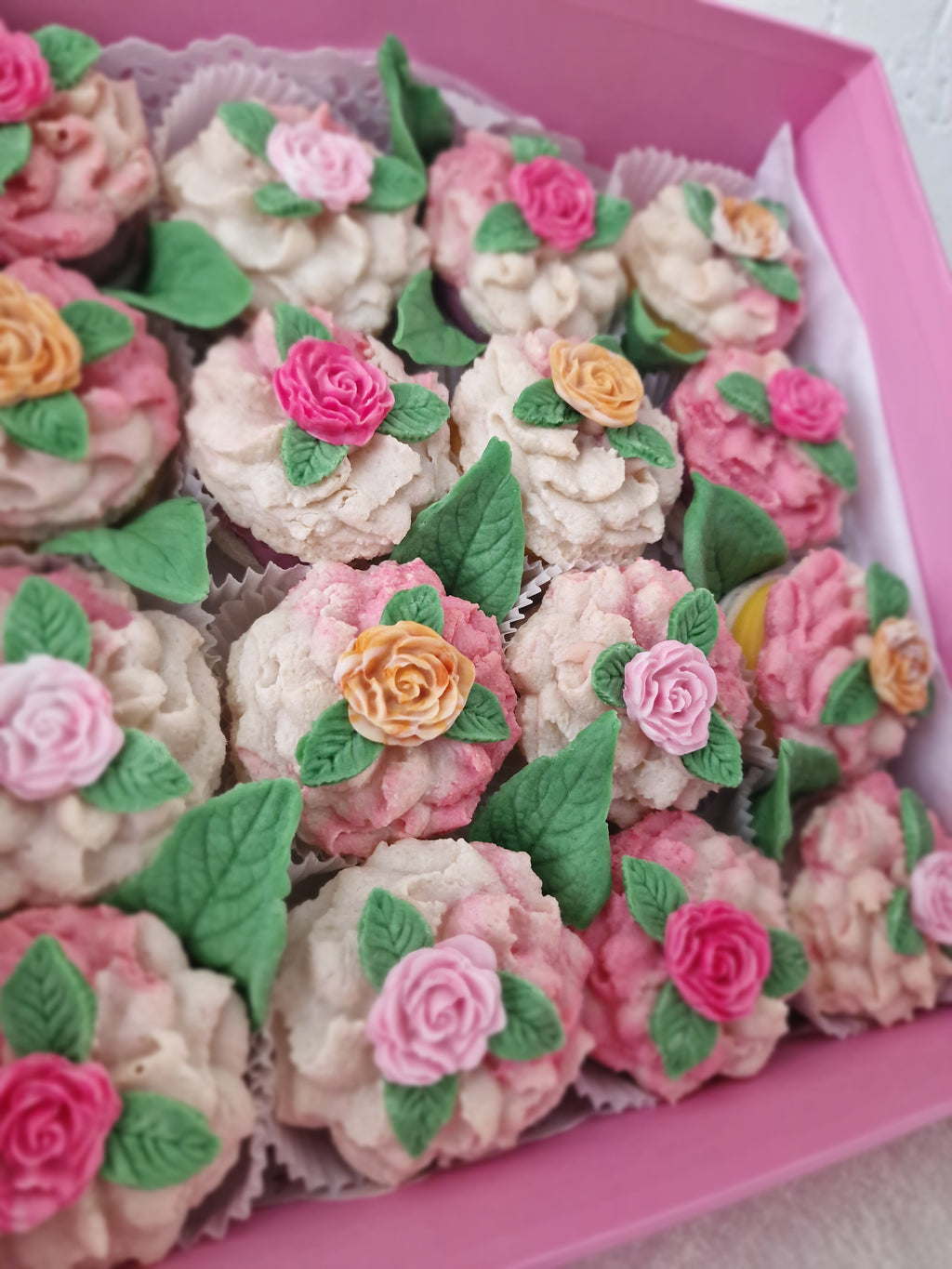 Rahima, Prestige DeLuxe Macarons