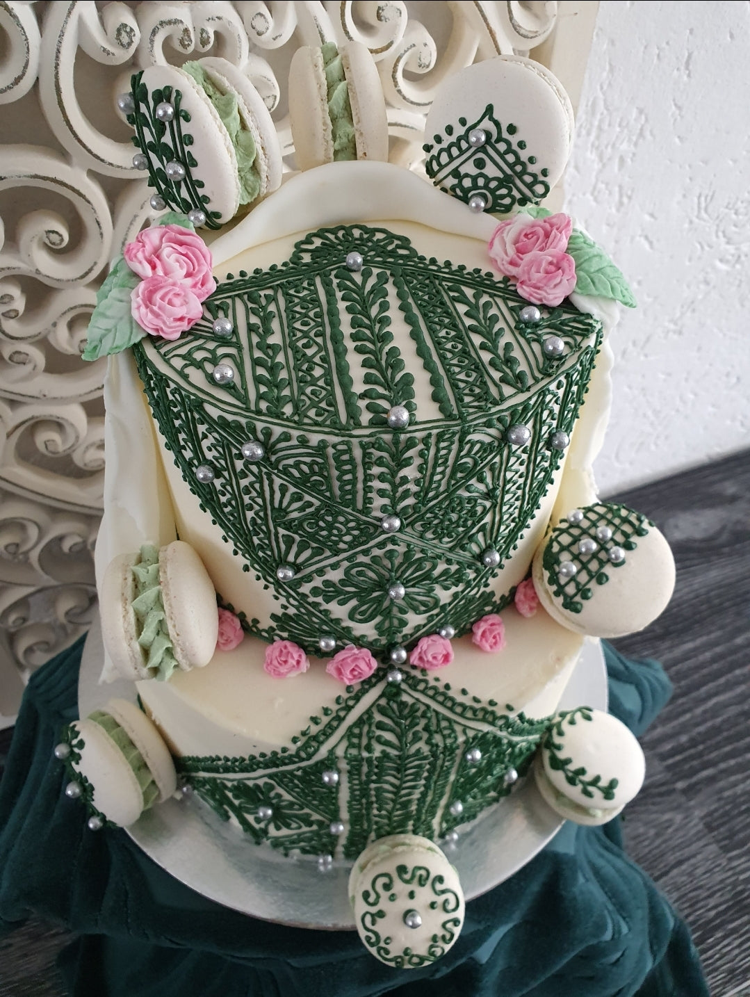 Henna Elegance