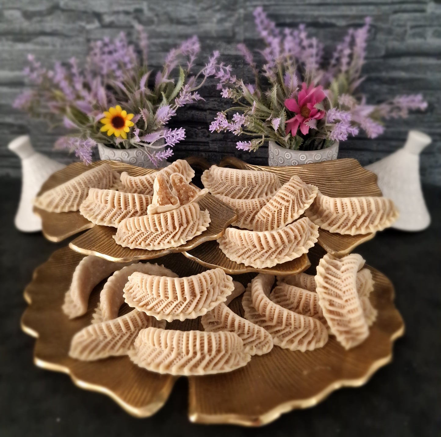 20 Kaab Ghazal (Amandel gazelle hoorntjes)