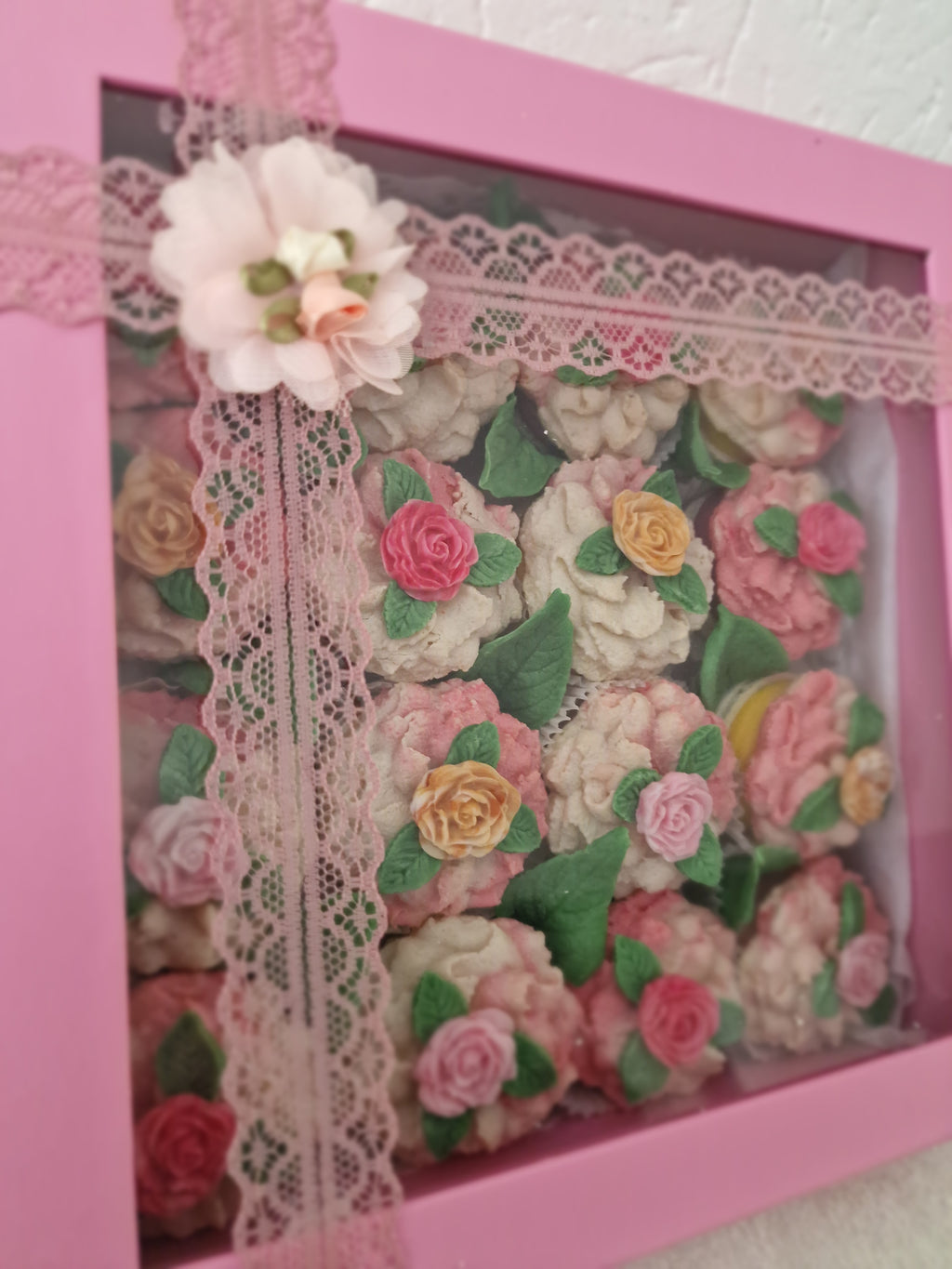 Rahima, Prestige DeLuxe Macarons