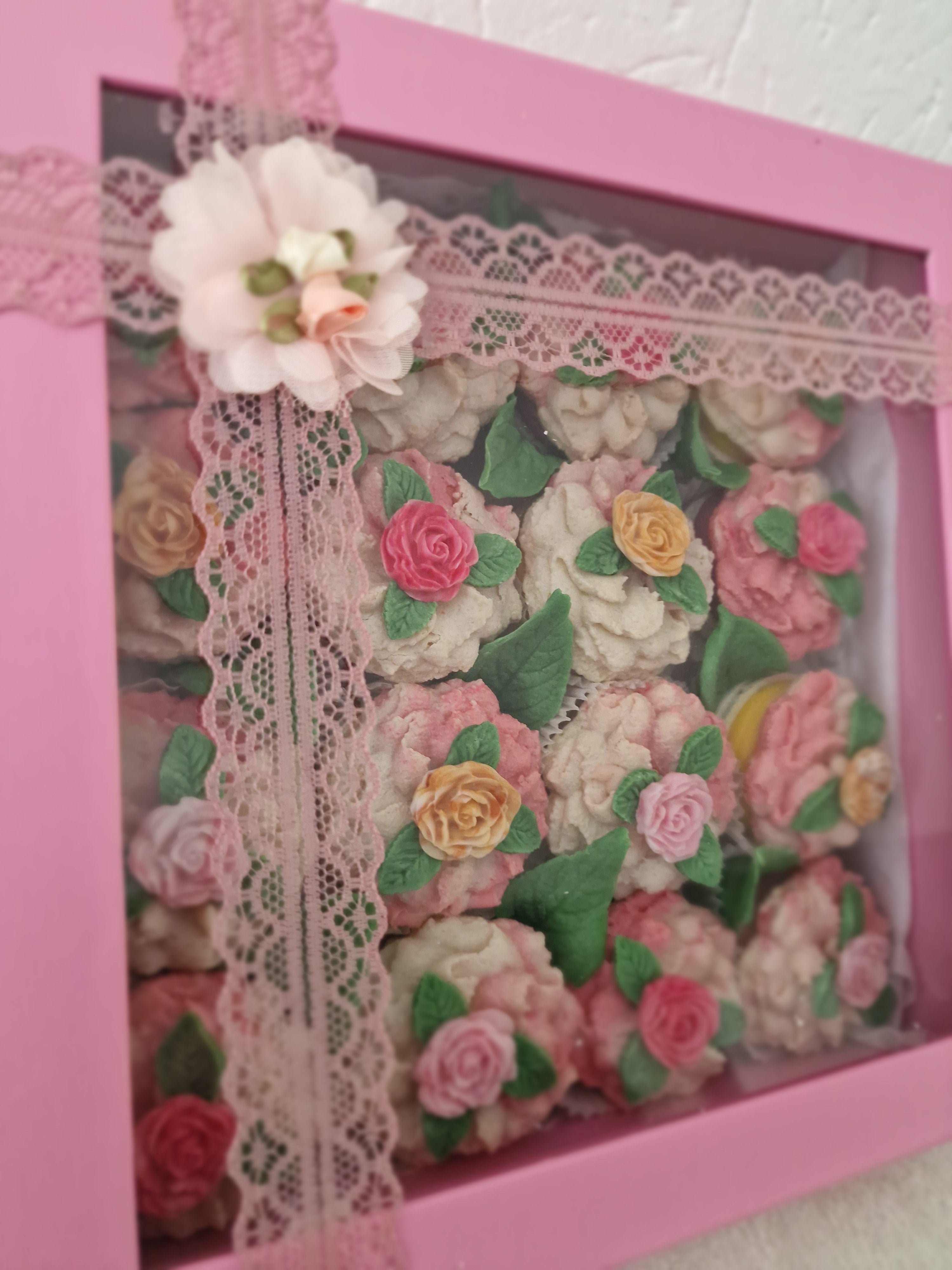 Rahima, Prestige DeLuxe Macarons