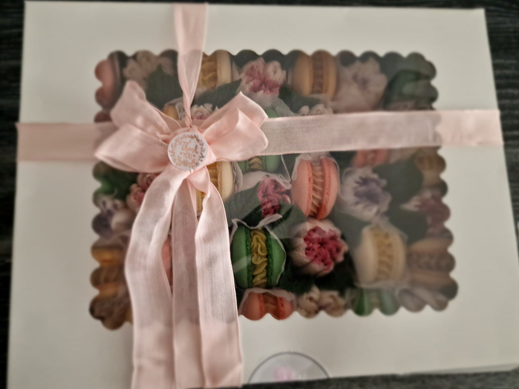 Nour - Luxe macaron, marshmallow geschenkbox -