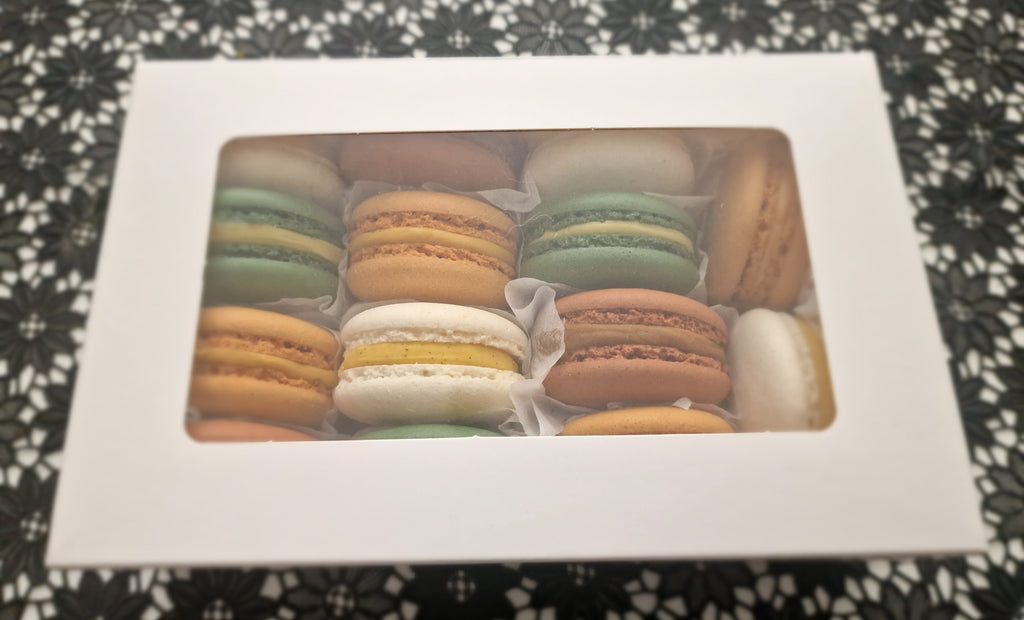 Pre-Order: macaronbox